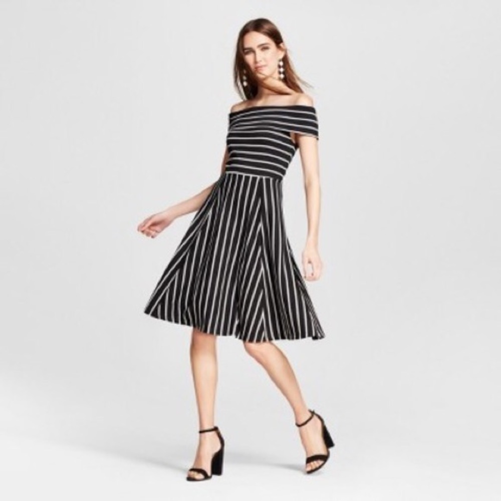 Classic Knit Off-the-Shoulder Striped Dress